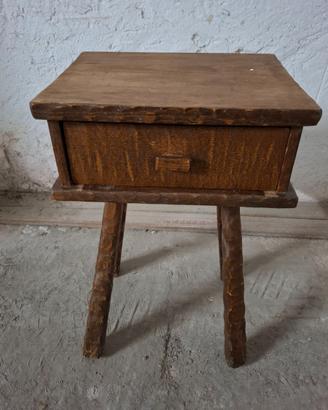 comodino / tavolo basso in legno