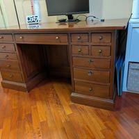 Scrivania classica legno massello ciliegio