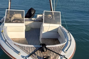 Barca in vetroresina