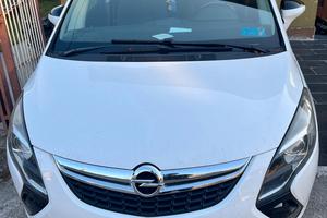 opel zafira c 2012