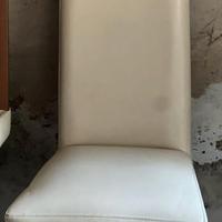 Sedia in pelle bianca