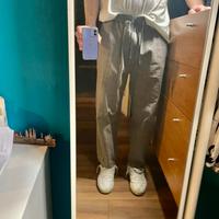 Pantaloni Urban Oufitters