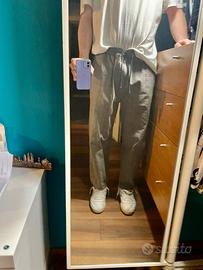 Pantaloni Urban Oufitters