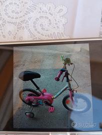 passeggini €40 ed €70,bici 14  € 40,box €50.Anche 