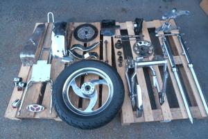 Harley davidson softail ricambi lotto