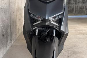 YAMAHA X-MAX '23 300i 28cv ABS