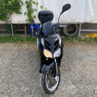 Scooter 125 Aprilia sportcity Cube