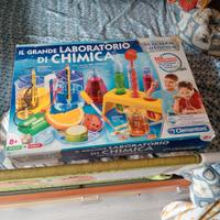 il grande laboratorio di chimica 