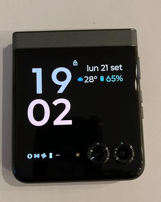 Motorola razr 50