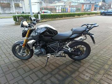 BMW R 1250 R Triple Black Abs my23