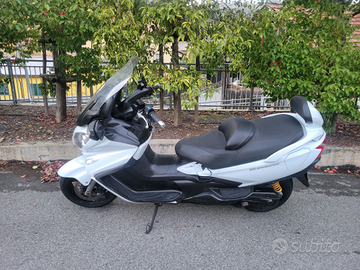 Suzuki Burgman 650 Executive