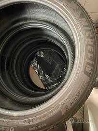 Gomme Michelin 245/45 r19