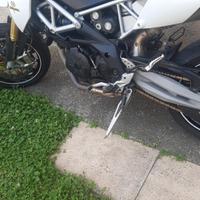 Aprilia dorsoduro 750