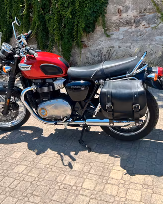 Triumph Bonneville T100 - 2020 – 10.000 km
