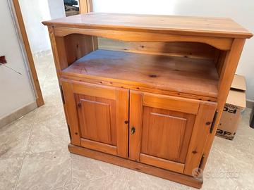 Mobile credndeza in legno tipo massello , rustico
