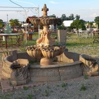 Fontana in pietra serena