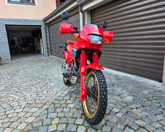 Honda NX 650 DOMINATOR - RD02