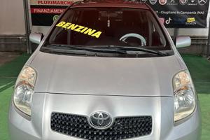 Toyota Yaris 1.0 5 porte Sol
