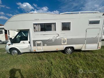 Rimor SuperBrig 677 TC - Mansardato con ampio gara