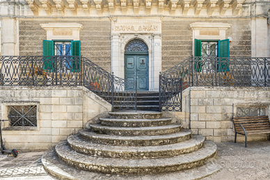 Casa Moncada - Piazza Duomo, Ragusa Ibla