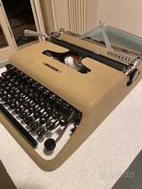 Olivetti Lettera 22 /3