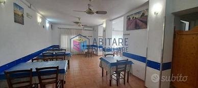 Attività / Licenza di 130 m² con 2 locali a Livorn