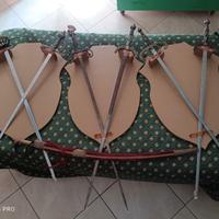 sciabole antiche con scudo in legno 