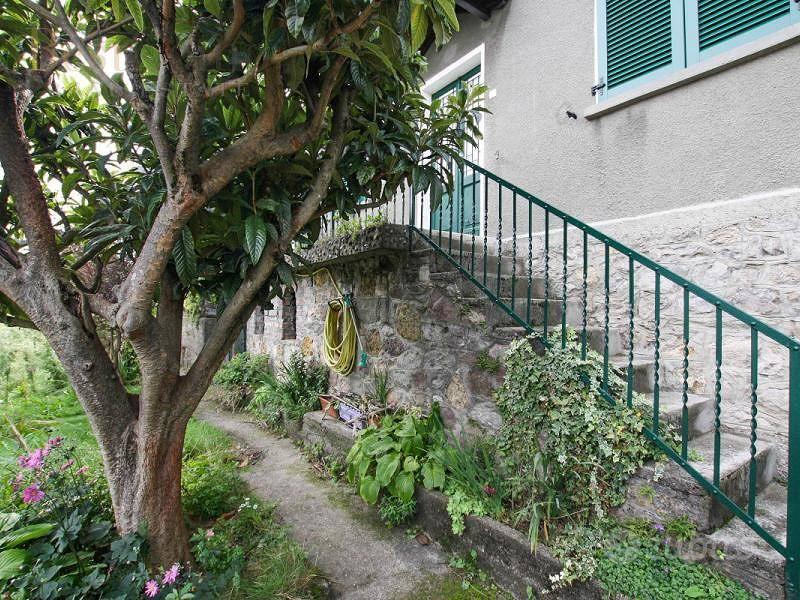 Villa di 120 m² con 5 locali e box auto a Menaggio - More