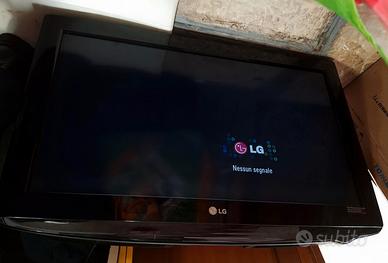 tv monitor LG 32LH2000