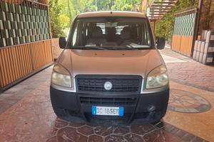Fiat dobko autocarro 5 posti
