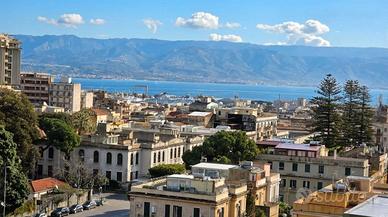 Pressi Cot, panoramico appartamento con posto auto