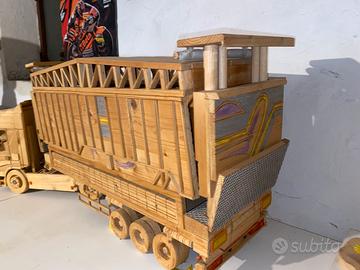 Camion legno iveco
