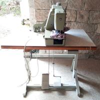 Necchi asolatrice/macchina da cucire industriale