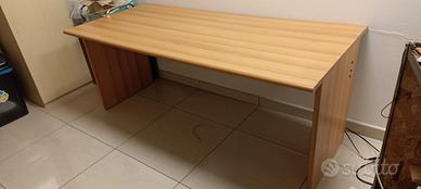 Scrivania 