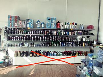 Pannello dogato per arredo negozio con accessori