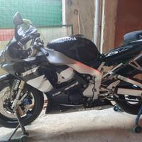Yamaha yzf - r1 Black Edition