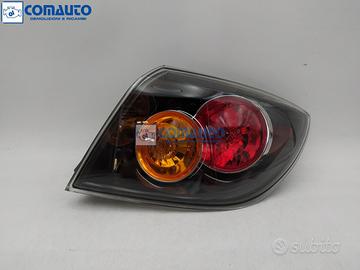 Fanale post dx MAZDA 3 '03