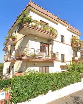 Appartamento di 80 m² con 3 locali a Roma