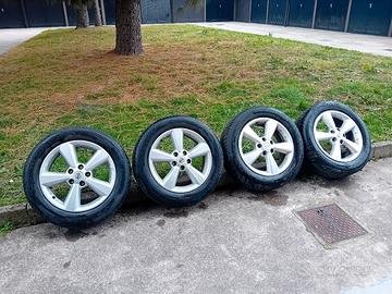 gomme da neve nissn qashqai 215/60 r17 96h