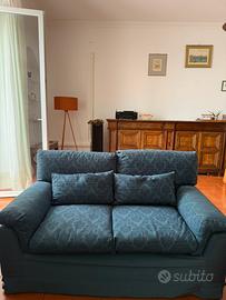 Coppia Divani Artigianali (3+2 posti) + 5 cuscini