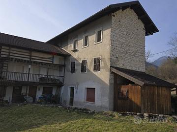 Casa Semindipendente - Lamon