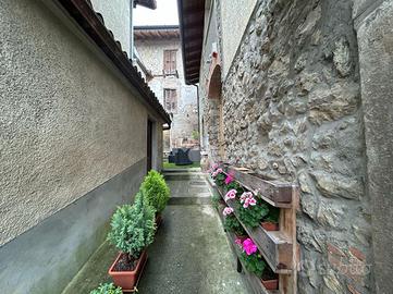 CASA INDIPENDENTE A CAPIZZONE