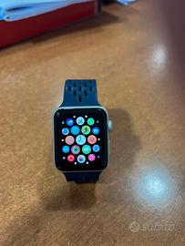 Apple Watch Series 3 (GPS + Cellular) acciaio