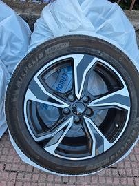 Cerchi in lega DEZENT + gomme Michelin Primacy4 