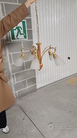 Lampadario e lampada da comodino 