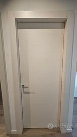 Porta in LEGNO laccato bianco spazzolato NUOVA