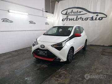 Toyota Aygo Connect 1.0 VVT-i 72 CV 5 porte x...