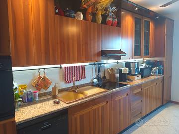 CUCINA completa di elettrodomestici