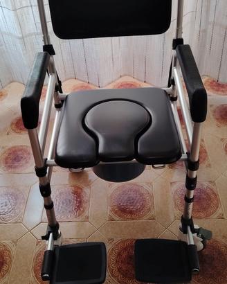 sedia a rotelle per doccia anziani 