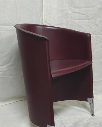 poltroncina, sedia in pelle bordeaux  con piedini